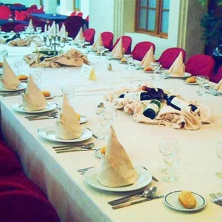 Al-mar Hotel